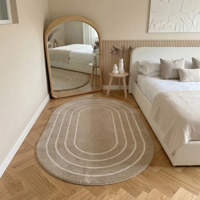 Tapis ovale à poils doux effet shaggy beige 120×170